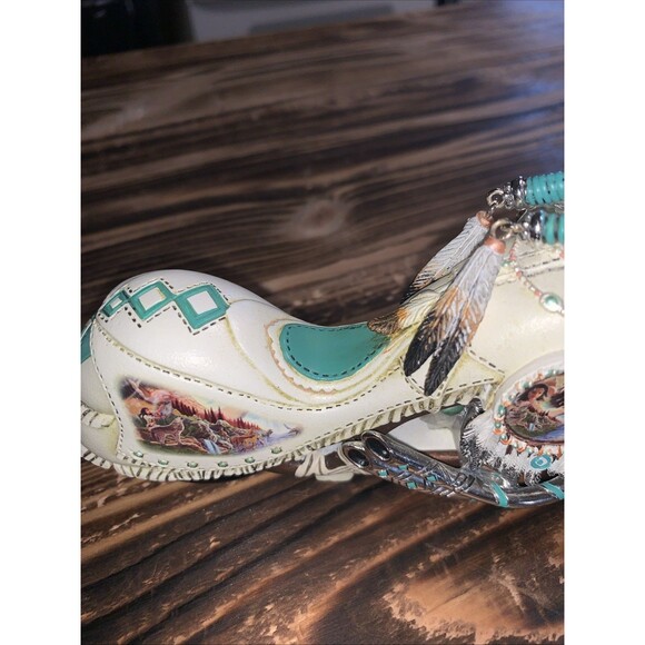 Native American Turquoise Feather Dreamcatcher Motorcycle Resin Figurine Decor - Picture 8 of 10